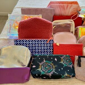 🐛2for$30 Huge Lot of Cute Toiletry/Makeup Bags!